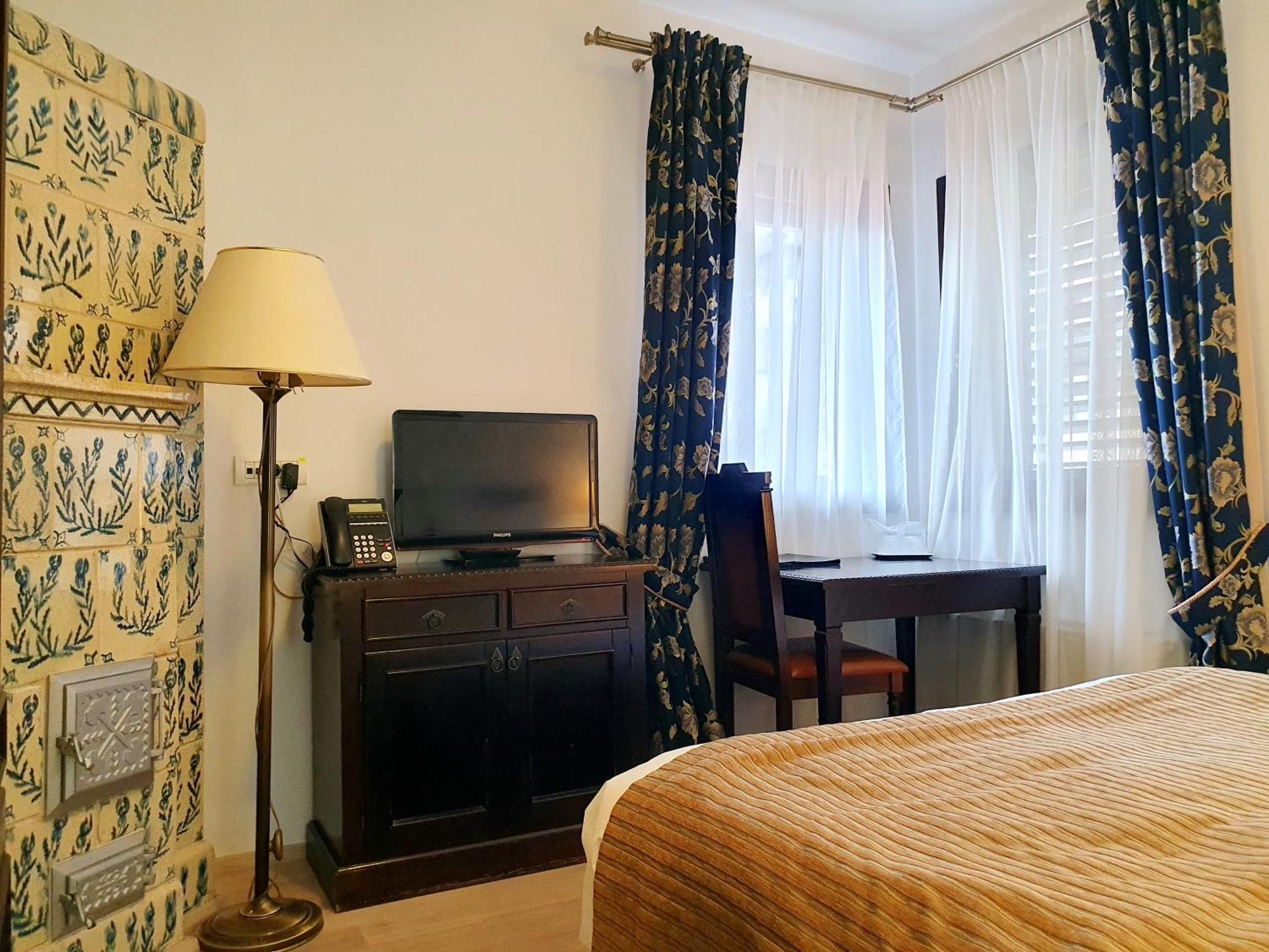 Vila Leonida - Resort Leonida Busteni Bagian luar foto