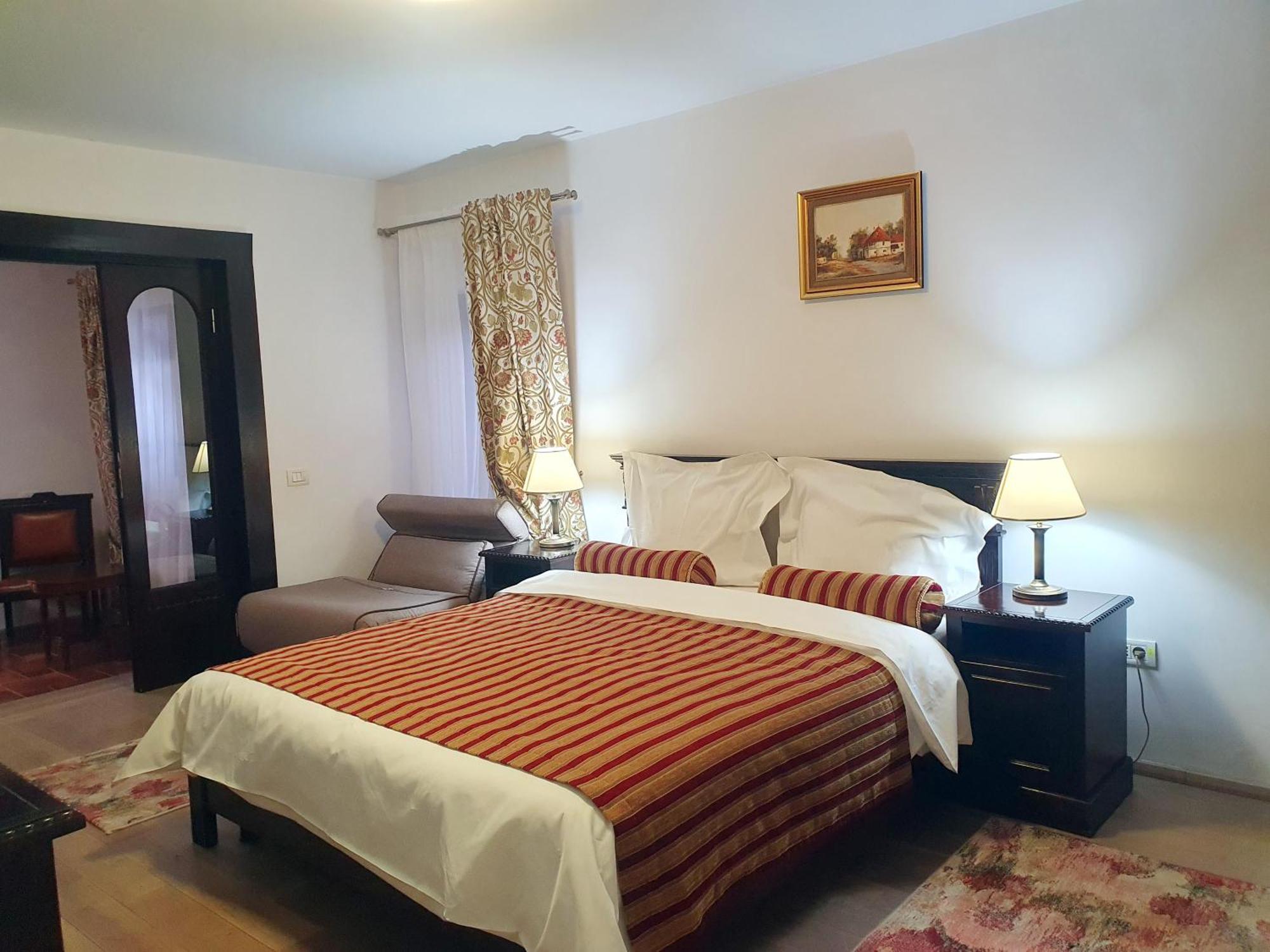 Vila Leonida - Resort Leonida Busteni Bagian luar foto