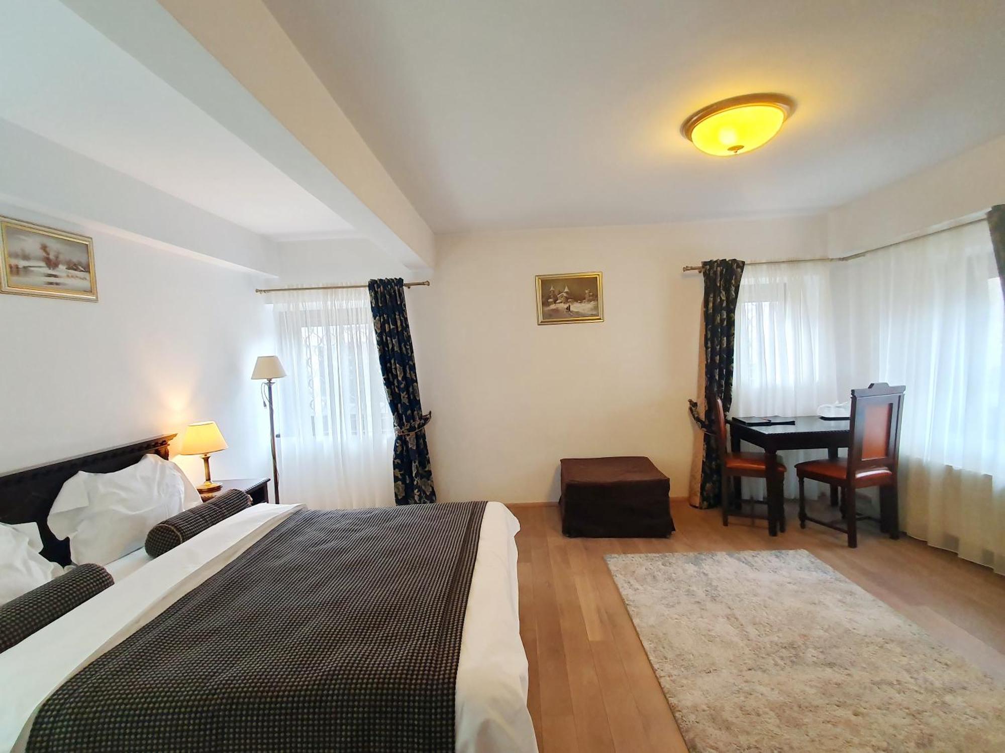 Vila Leonida - Resort Leonida Busteni Bagian luar foto